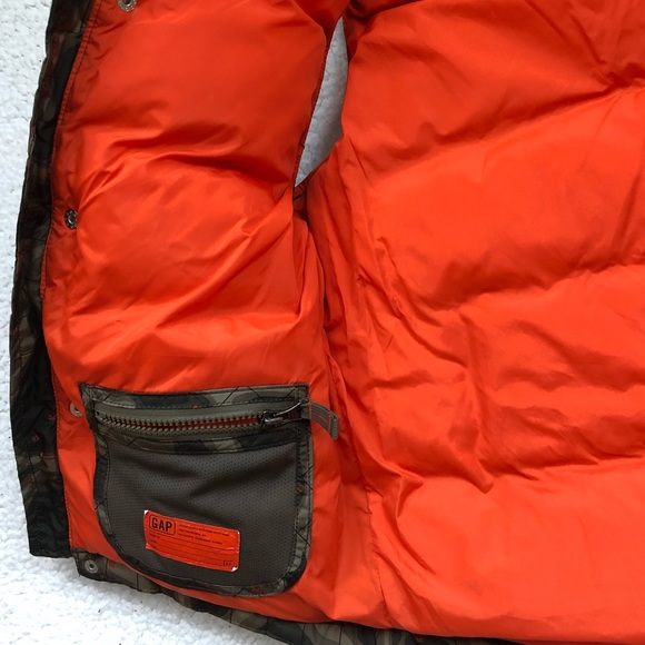 HOST PICK Vintage Gap Boy’s Puffy Vest - Picture 4 of 6